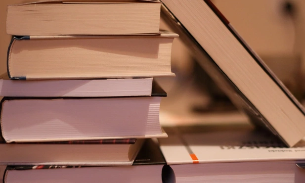 Papież: literatura kształci serce i umysł oraz otwiera na słuchanie