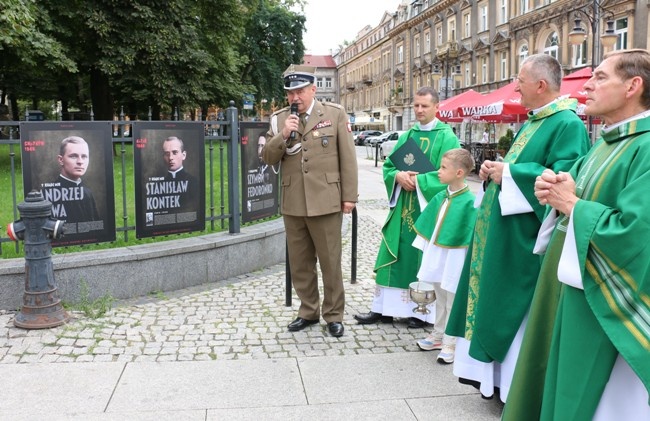 Wystawa pamięci kapelanów katyńskich