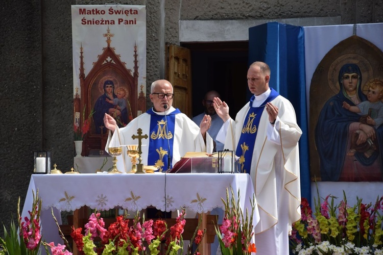 Tłumy wiernych na odpuście MB Śnieżnej 