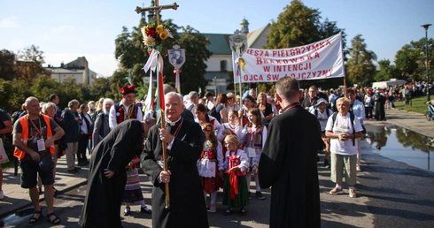 Ruszają do Matki