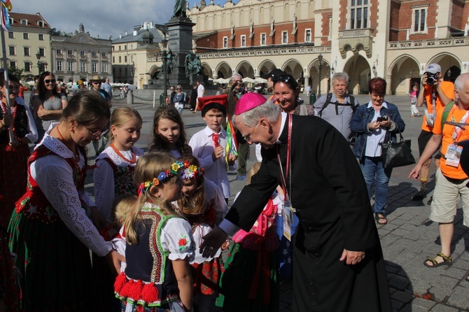 Wyjście 44. Pieszej Pielgrzymki Krakowskiej z Wawelu na Jasną Górę