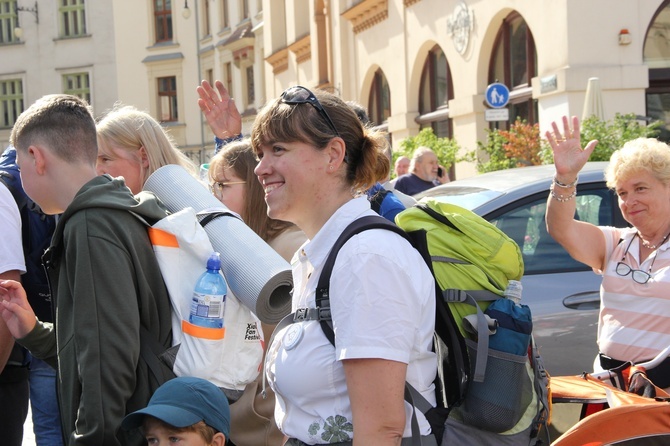 Wyjście 44. Pieszej Pielgrzymki Krakowskiej z Wawelu na Jasną Górę