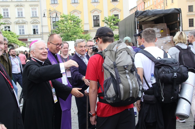 Wyjście 44. Pieszej Pielgrzymki Krakowskiej z Wawelu na Jasną Górę