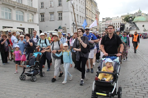 Wyjście 44. Pieszej Pielgrzymki Krakowskiej z Wawelu na Jasną Górę