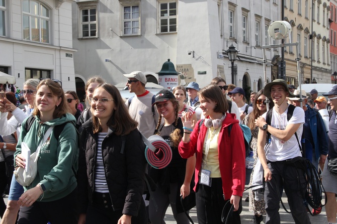 Wyjście 44. Pieszej Pielgrzymki Krakowskiej z Wawelu na Jasną Górę