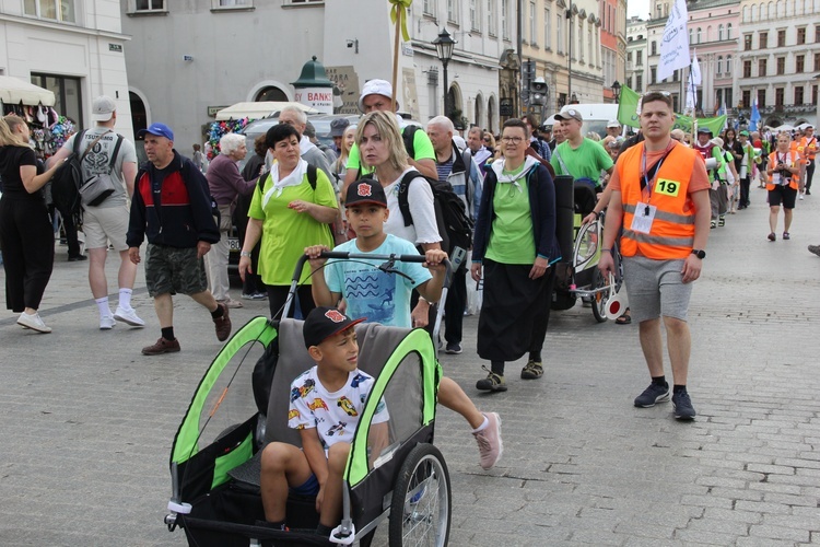 Wyjście 44. Pieszej Pielgrzymki Krakowskiej z Wawelu na Jasną Górę