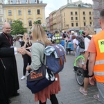 Wyjście 44. Pieszej Pielgrzymki Krakowskiej z Wawelu na Jasną Górę