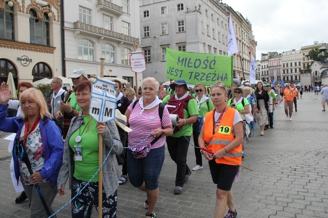 Wyjście 44. Pieszej Pielgrzymki Krakowskiej z Wawelu na Jasną Górę