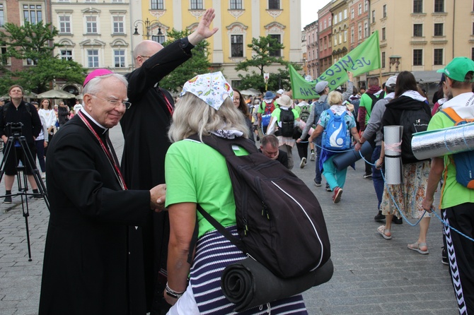 Wyjście 44. Pieszej Pielgrzymki Krakowskiej z Wawelu na Jasną Górę