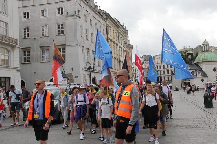 Wyjście 44. Pieszej Pielgrzymki Krakowskiej z Wawelu na Jasną Górę