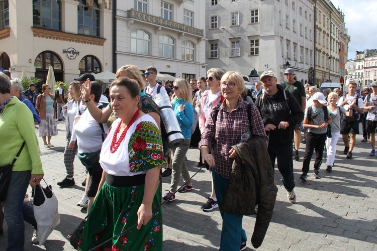 Wyjście 44. Pieszej Pielgrzymki Krakowskiej z Wawelu na Jasną Górę