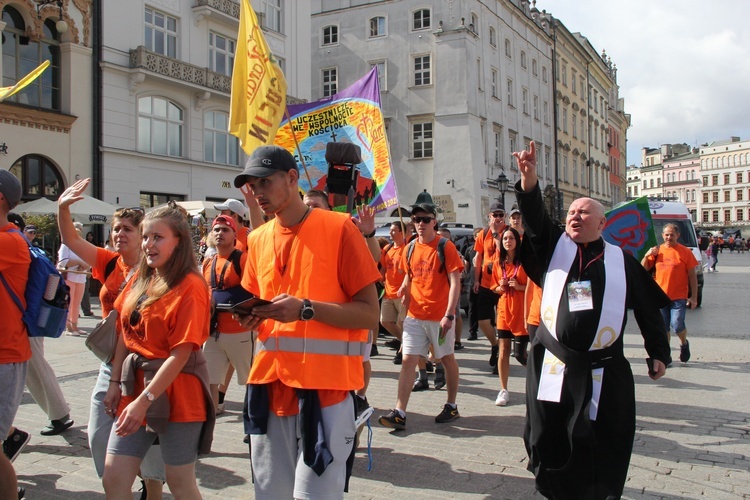 Wyjście 44. Pieszej Pielgrzymki Krakowskiej z Wawelu na Jasną Górę