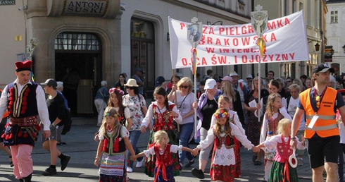 Wyruszyli! 44. Piesza Pielgrzymka Krakowska jest już w drodze na Jasną Górę