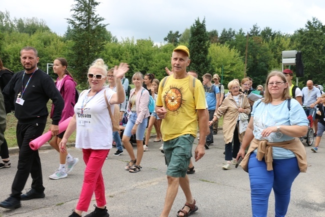 Wyruszyła 46. Piesza Pielgrzymka Diecezji Radomskiej na Jasną Górę