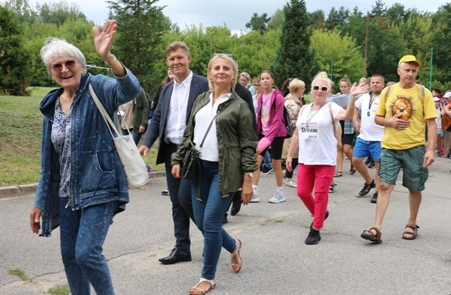 Wyruszyła 46. Piesza Pielgrzymka Diecezji Radomskiej na Jasną Górę