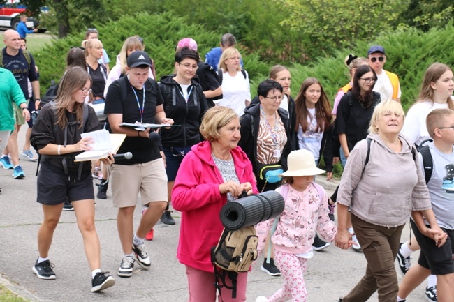 Wyruszyła 46. Piesza Pielgrzymka Diecezji Radomskiej na Jasną Górę