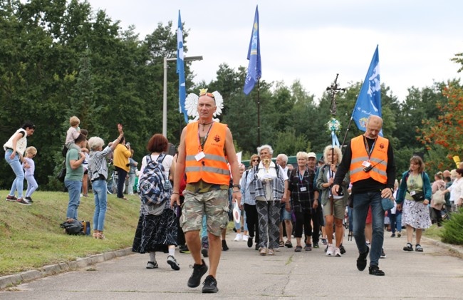 Wyruszyła 46. Piesza Pielgrzymka Diecezji Radomskiej na Jasną Górę