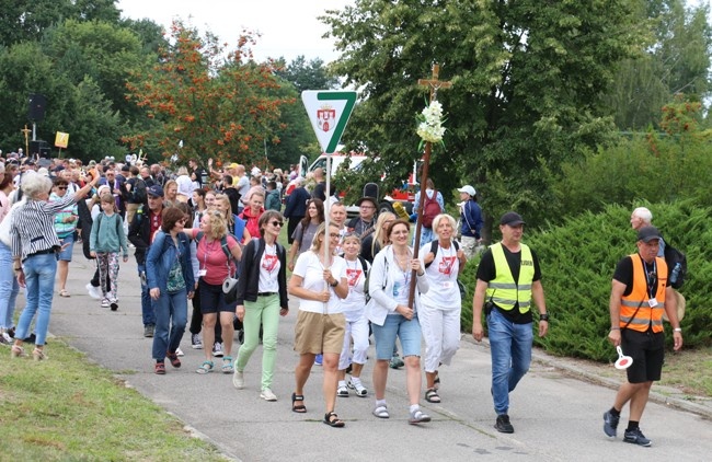 Wyruszyła 46. Piesza Pielgrzymka Diecezji Radomskiej na Jasną Górę