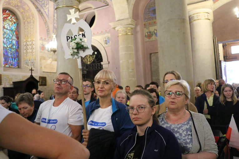 Płock. Wyjście pielgrzymki. Część I