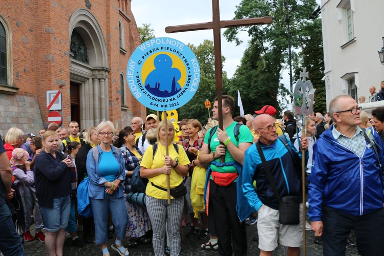 Płock. Wyjście pielgrzymki. Część I