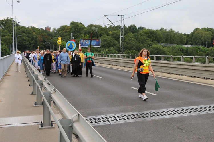 Płock. Wyjście pielgrzymki. Część I