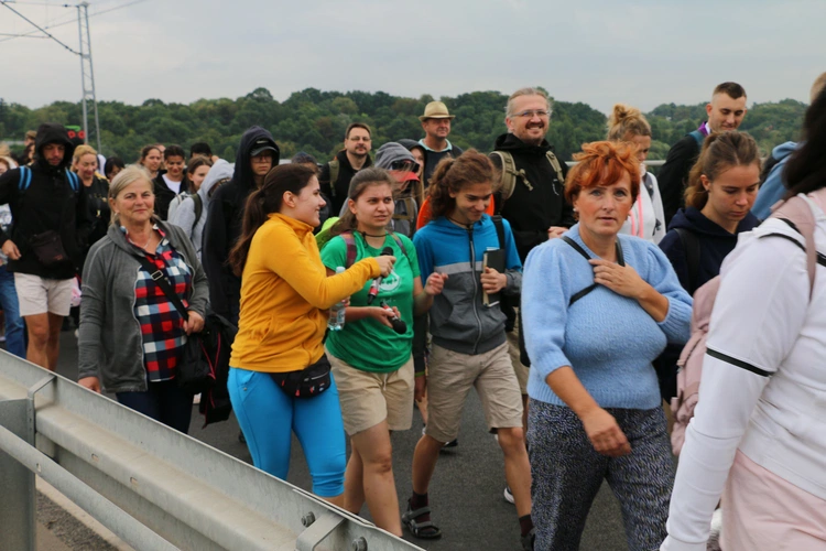 Płock. Wyjście pielgrzymki. Część II