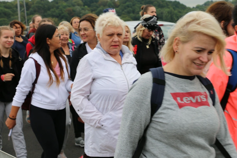 Płock. Wyjście pielgrzymki. Część II