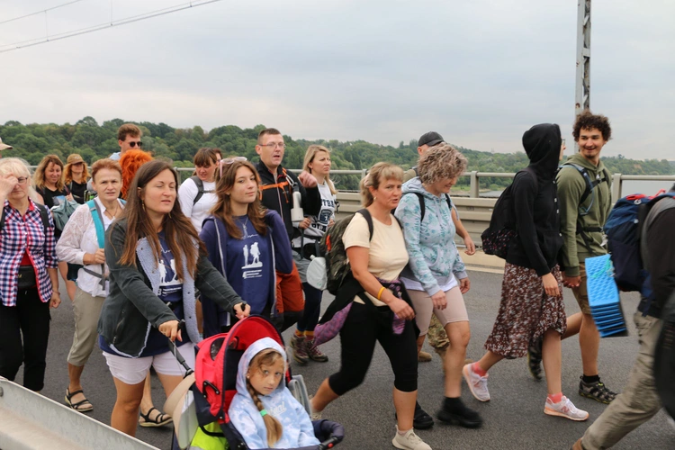 Płock. Wyjście pielgrzymki. Część II