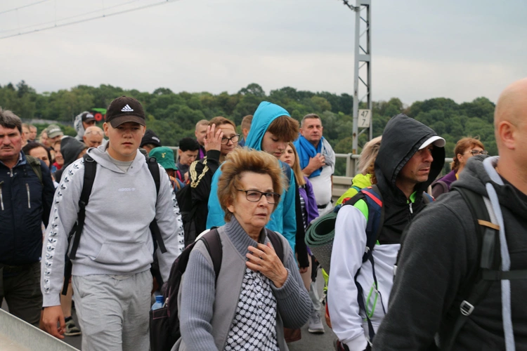 Płock. Wyjście pielgrzymki. Część II