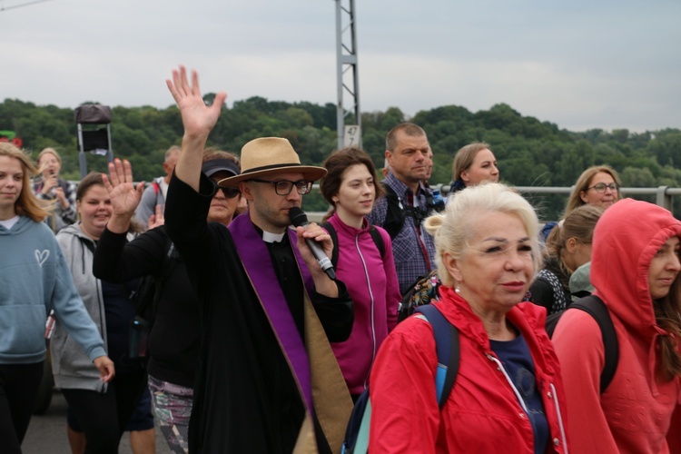 Płock. Wyjście pielgrzymki. Część II