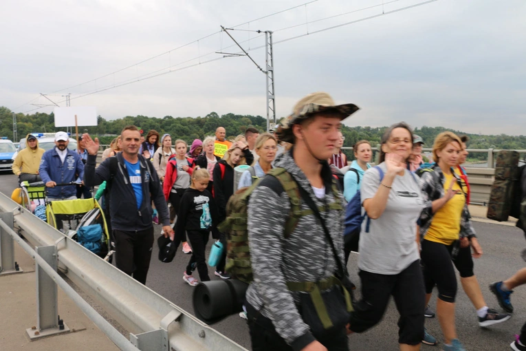 Płock. Wyjście pielgrzymki. Część II