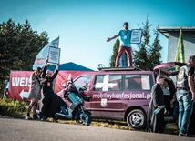 Tam jest człowiek – więcej mi nie trzeba. Ks. Tomasz Trzaska o swoim doświadczeniu na Pol'and'Rock Festival