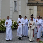 Pielgrzymi na jasnogórskich błoniach