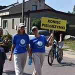 Pielgrzymi na jasnogórskich błoniach