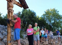 Uczestnicy wzięli udział w Drodze Krzyżowej na Križevacu.