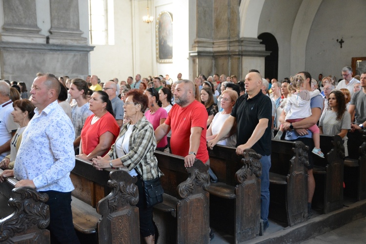 Nysa. Msza św. inaugurująca pielgrzymowanie