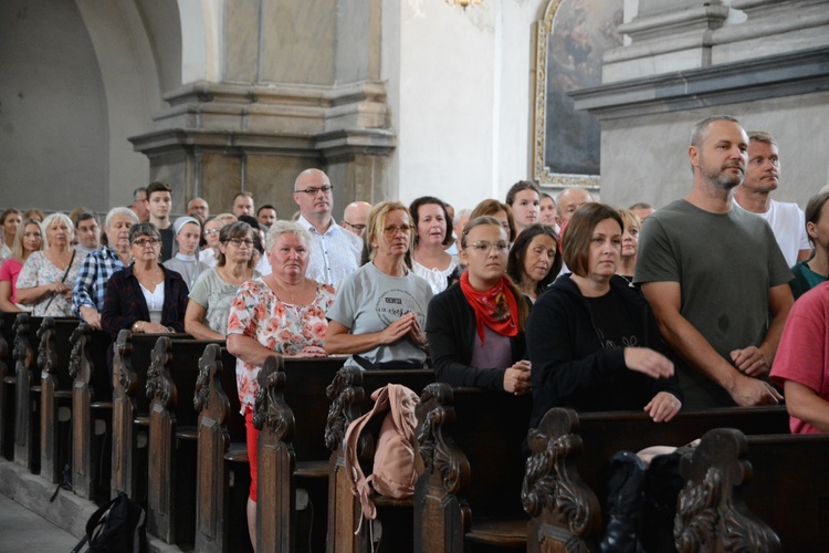 Nysa. Msza św. inaugurująca pielgrzymowanie