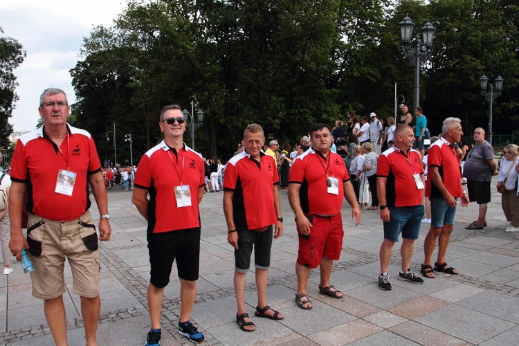 Wejście 44. Pieszej Pielgrzymki Krakowskiej na Jasną Górę - cz. 1