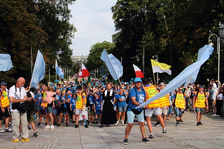 Wejście 44. Pieszej Pielgrzymki Krakowskiej na Jasną Górę - cz. 1