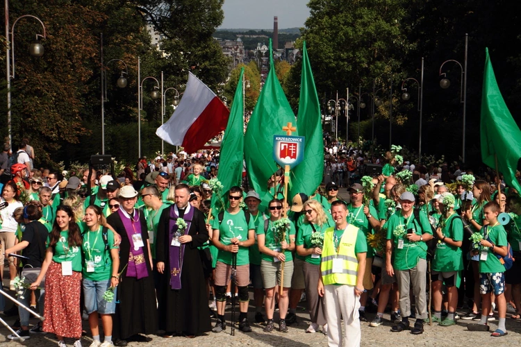 Wejście 44. Pieszej Pielgrzymki Krakowskiej na Jasną Górę - cz. 1