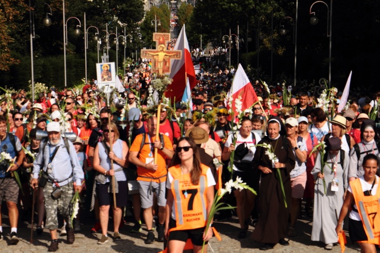 Wejście 44. Pieszej Pielgrzymki Krakowskiej na Jasną Górę - cz. 1