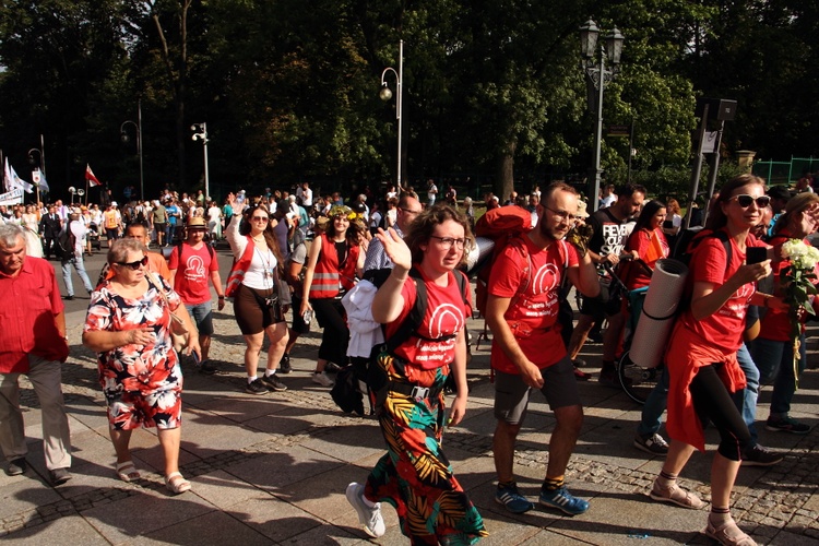 Wejście 44. Pieszej Pielgrzymki Krakowskiej na Jasną Górę - cz. 1