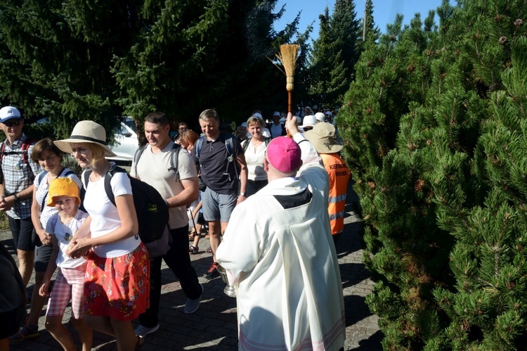 Jedynka zielona niesie ikonę Matki Bożej Częstochowskiej