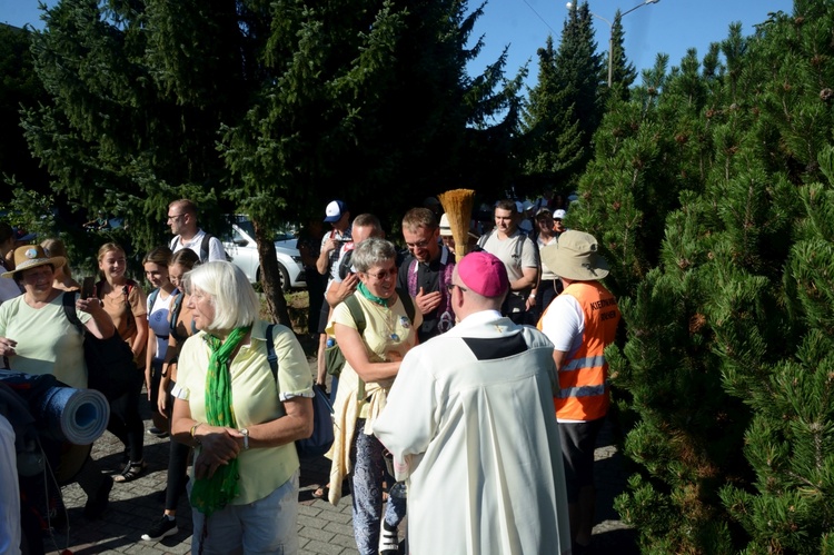 Jedynka zielona niesie ikonę Matki Bożej Częstochowskiej