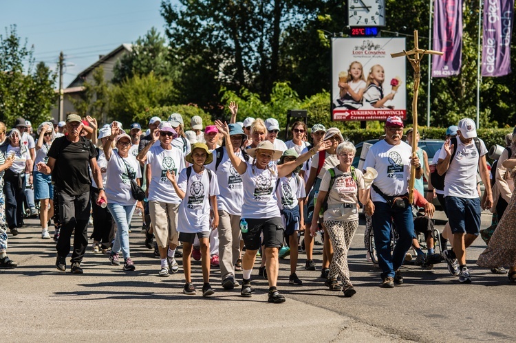 Archidiecezjalne pielgrzymki na ostatniej prostej