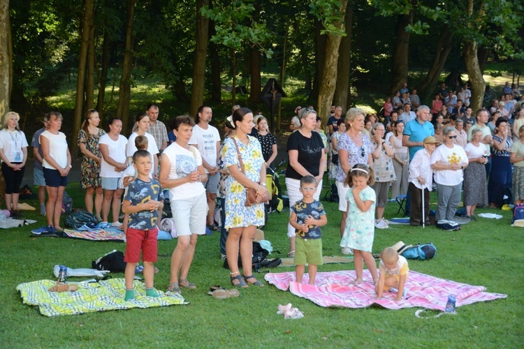 Pielgrzymkowa Eucharystia w Kamieniu Śląskim