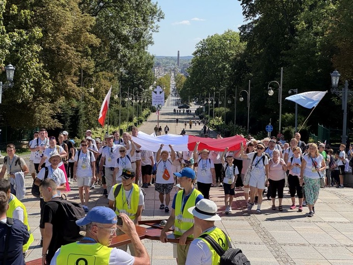 Piesza Pielgrzymka Diecezji Zielonogórsko-Gorzowskiej dotarła na Jasną Górę