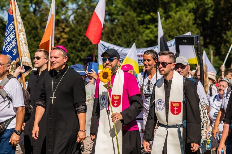 Archidiecezjalne piesze pielgrzymki u tronu Maryi