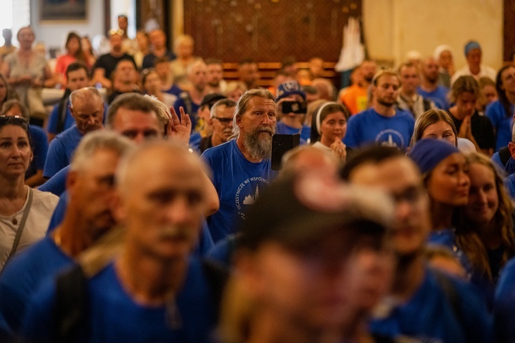 Archidiecezjalne piesze pielgrzymki u tronu Maryi