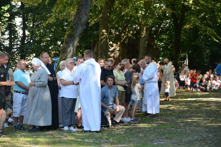 Opolska pielgrzymka na Górze św. Anny